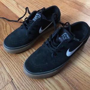 Nike SB Stefan Janoskis Size 4.5Y